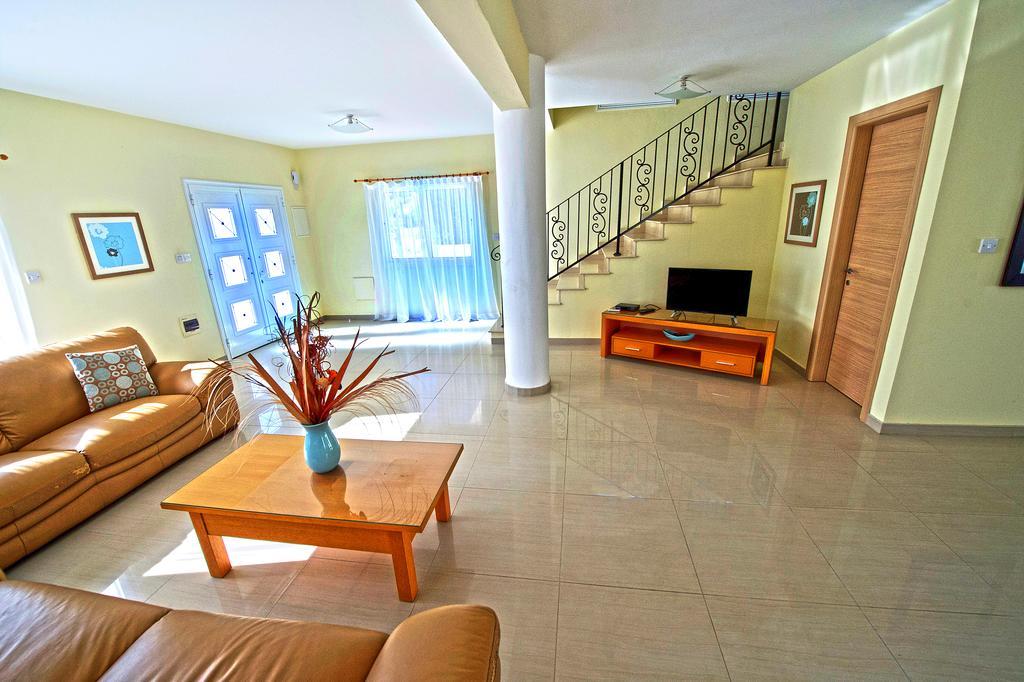 Hara Nissi Beach Villas 圣纳帕 客房 照片