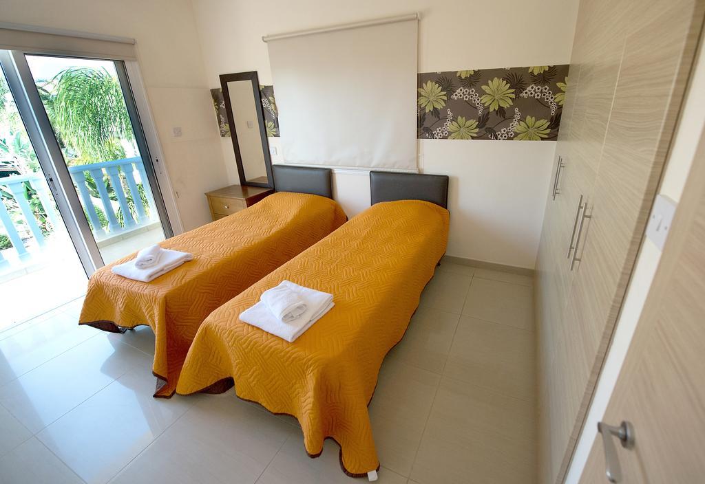 Hara Nissi Beach Villas 圣纳帕 外观 照片