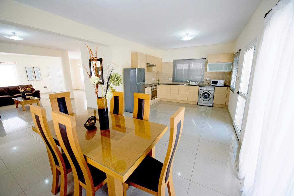 Hara Nissi Beach Villas 圣纳帕 外观 照片