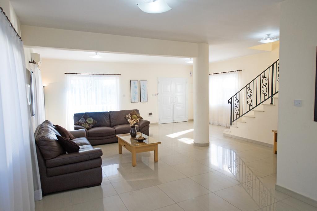 Hara Nissi Beach Villas 圣纳帕 外观 照片