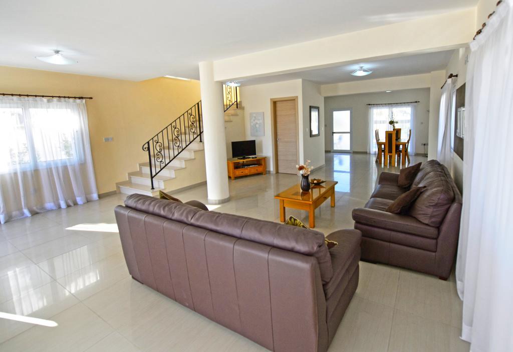 Hara Nissi Beach Villas 圣纳帕 外观 照片